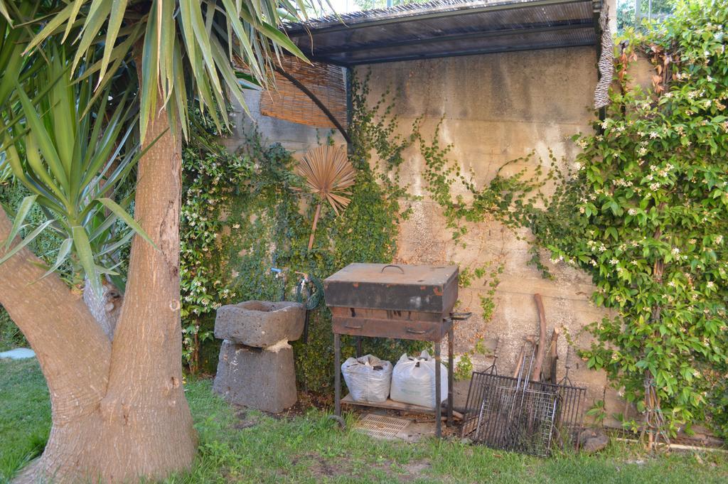 Villa La Reggia Dell'Etna à Zafferana Etnea Extérieur photo