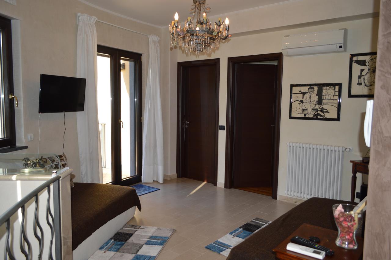 Villa La Reggia Dell'Etna à Zafferana Etnea Extérieur photo