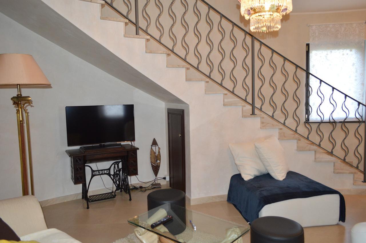 Villa La Reggia Dell'Etna à Zafferana Etnea Extérieur photo