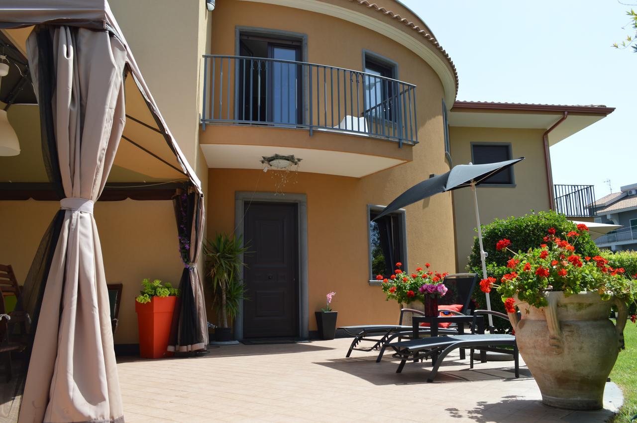 Villa La Reggia Dell'Etna à Zafferana Etnea Extérieur photo